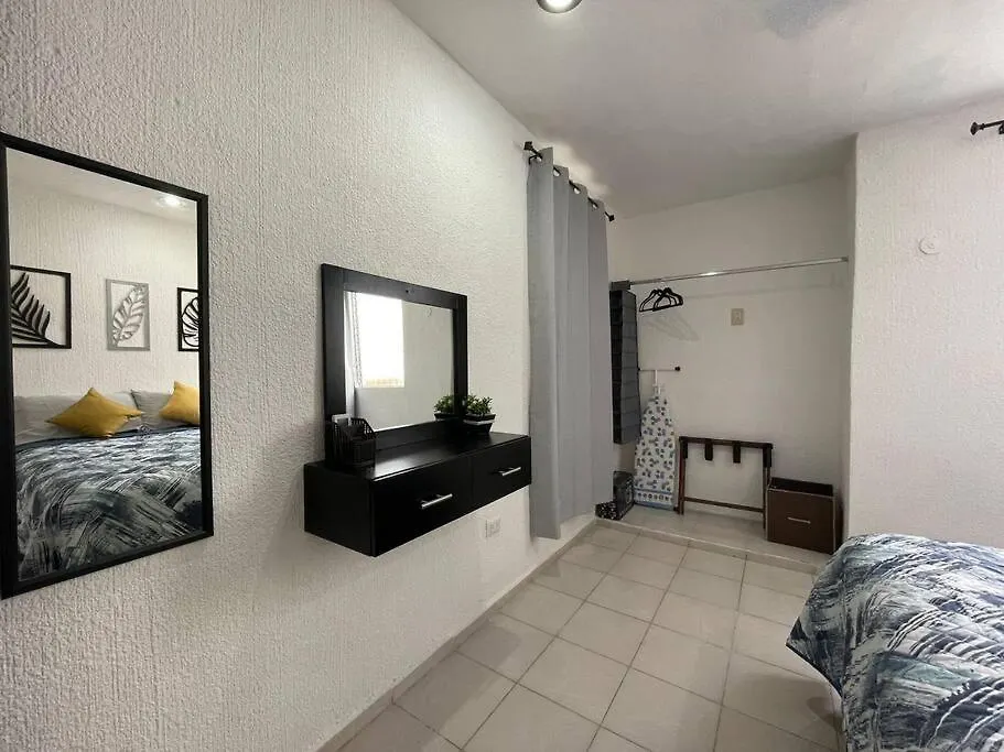 Casa En Puesta Del Sol/Excelente Ubicacion/2 Hab/Wifi/Netflix/Super Comoda Merida Mexico
