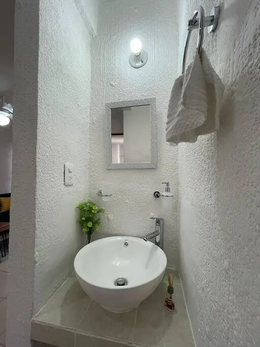 Casa En Puesta Del Sol/Excelente Ubicacion/2 Hab/Wifi/Netflix/Super Comoda Merida Mexico